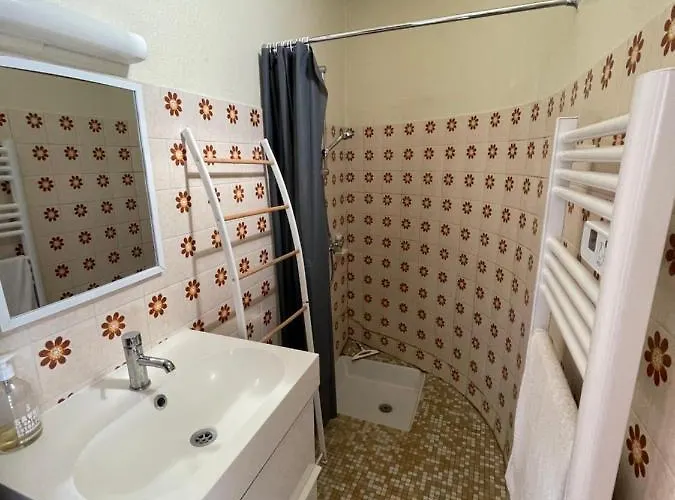 35m2 Terrasse Et Jardin Quartier Calme Au Centre De * لورد