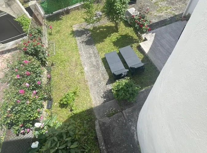 35m2 Terrasse Et Jardin Quartier Calme Au Centre De *