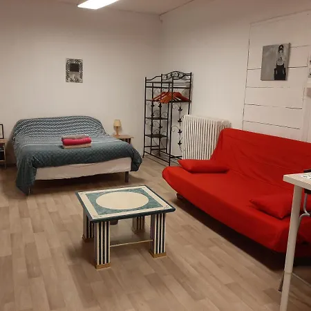 35m2 Terrasse Et Jardin Quartier Calme Au Centre De Apartamento *