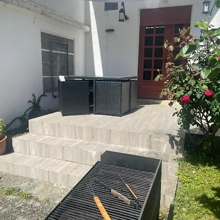 Apartman 35m2 Terrasse Et Jardin Quartier Calme Au Centre De Lourdes