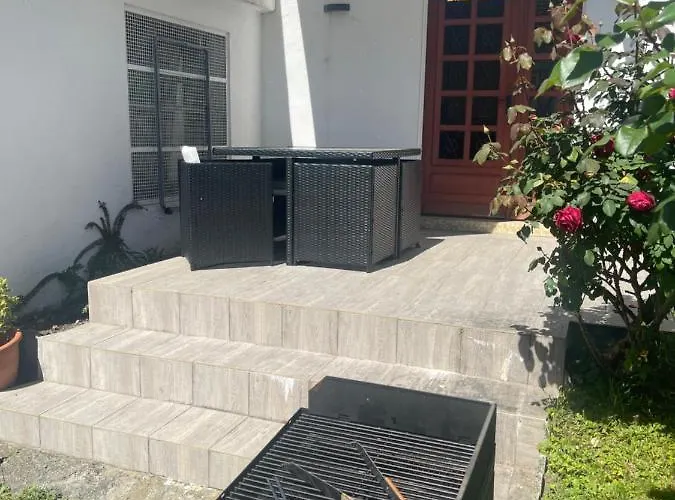 公寓 35m2 Terrasse Et Jardin Quartier Calme Au Centre De 卢德