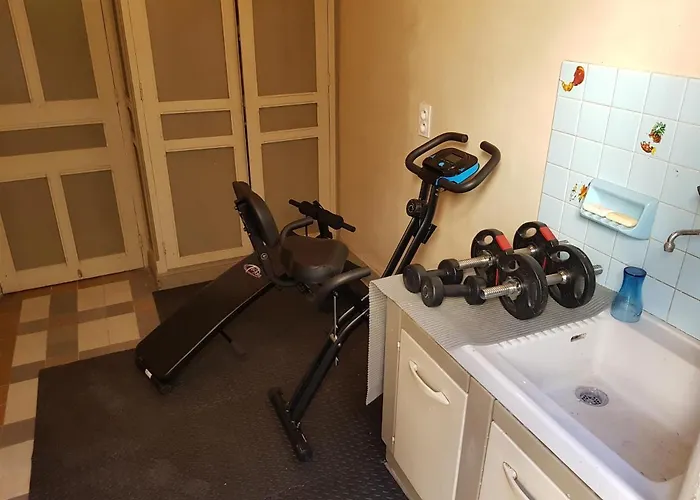 35m2 Terrasse Et Jardin Quartier Calme Au Centre De *