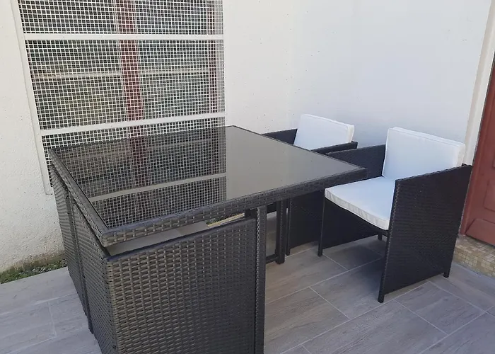 35m2 Terrasse Et Jardin Quartier Calme Au Centre De Apartamento